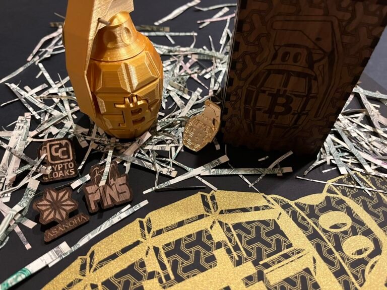 Bitcoin Grenade Collectors Set /21